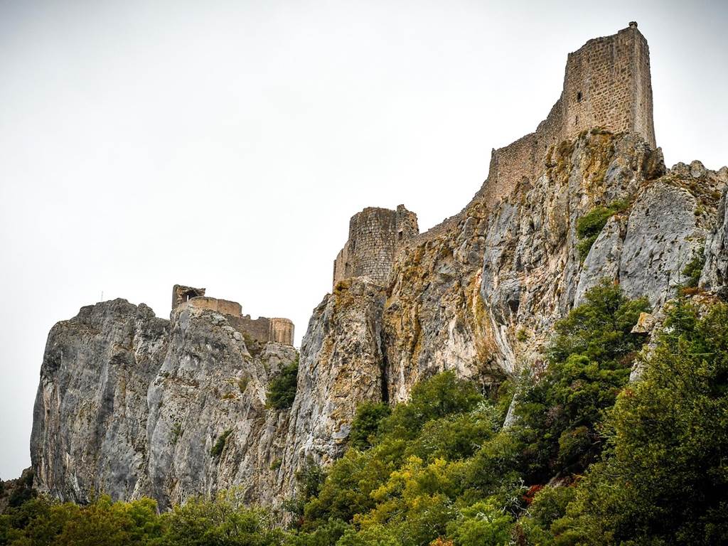 peyrepertuse-2371139_1280