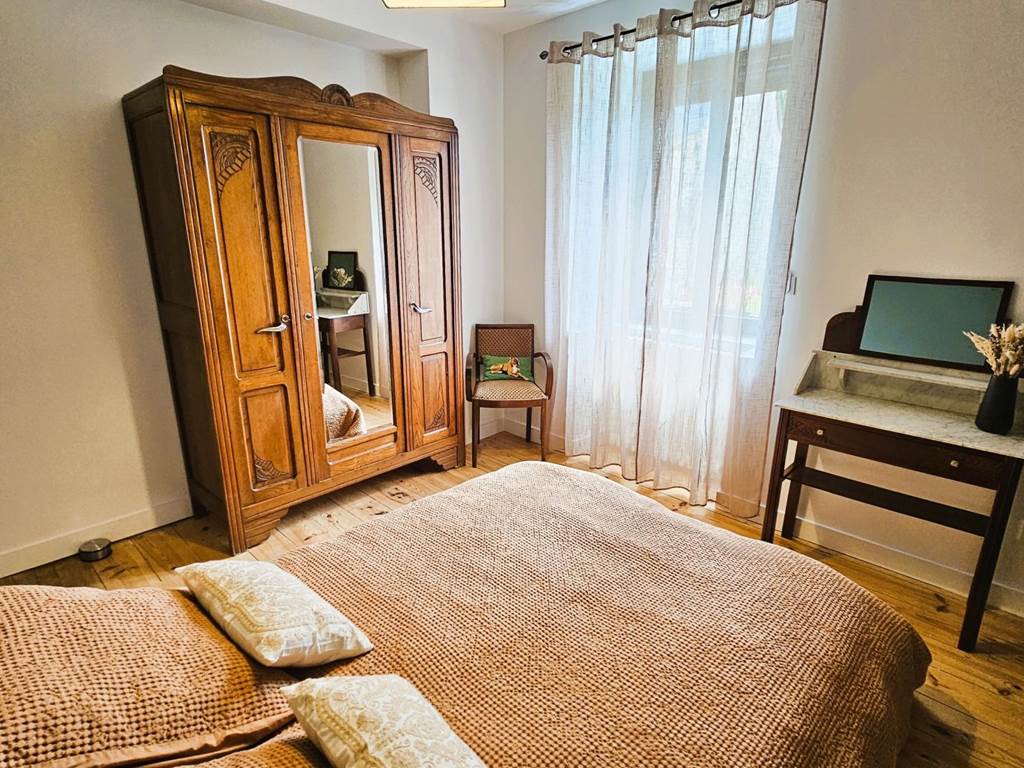 Gîte n°19G3131 "La Maroussie" – SALON LA TOUR