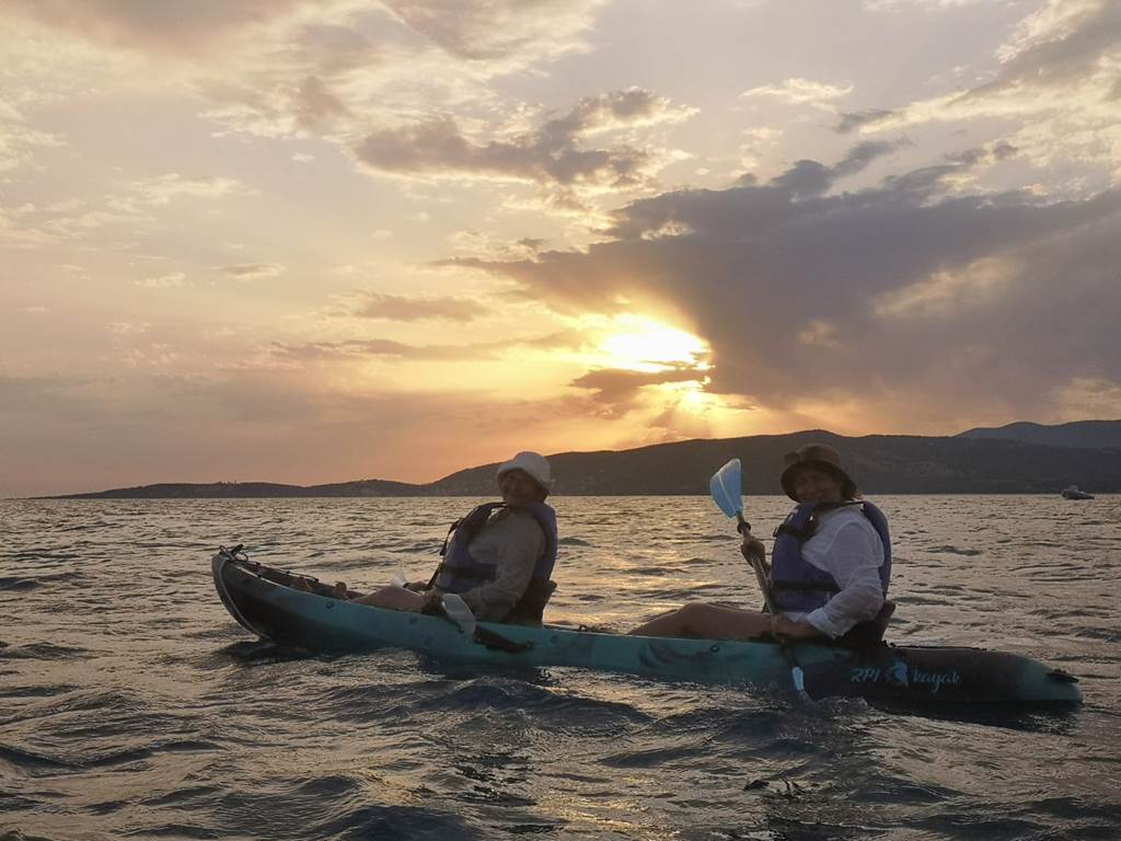 Abbartello kayak Corse coucher de soleil