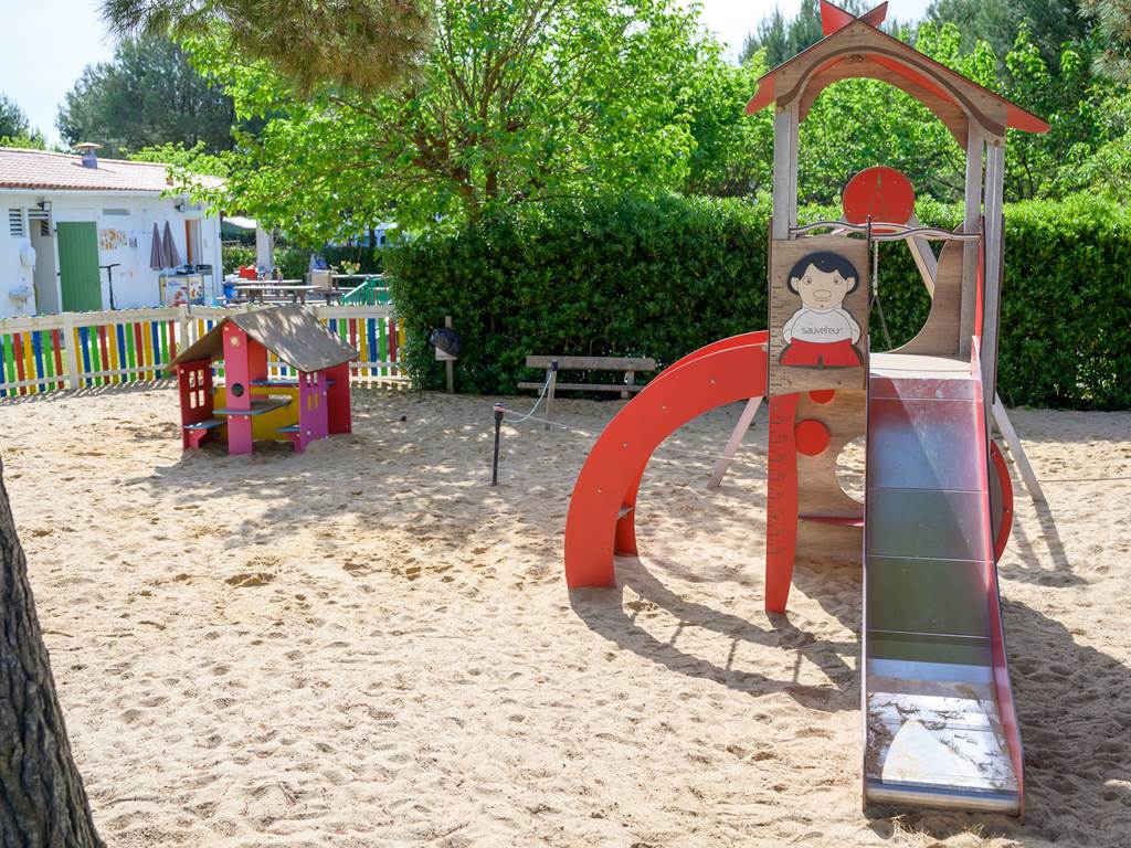 Aire_jeux1
