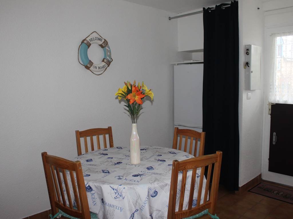 Espace repas_le p'tit nid de Thierry et Annie