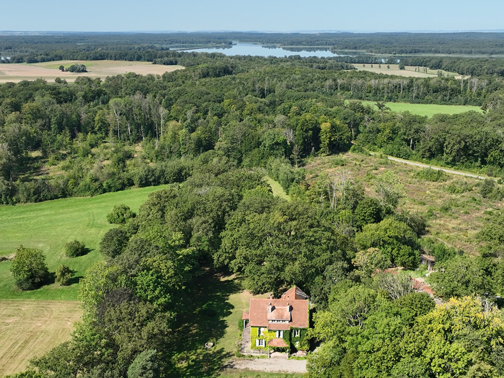 Domaine-Haut-Ghor-Château-parc-Gondrexange-étang
