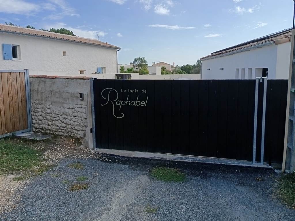 portail avec interphone