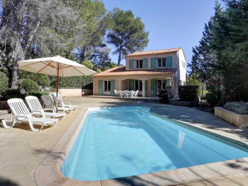 vue arrière de la villa
