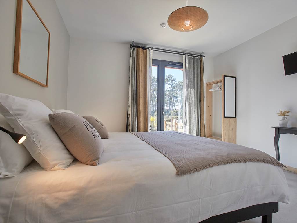 CHAMBRE 4