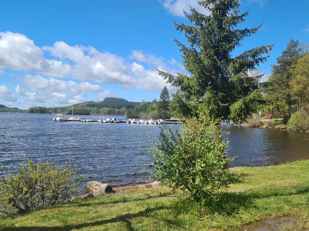 LAC DE VASSIVIERE