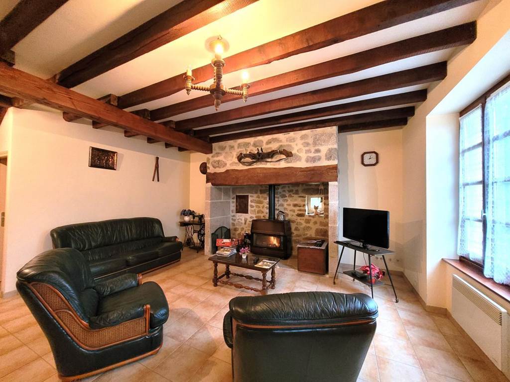 Gîte n°19G4164 "La Cascade du Doustre" – MONTAIGNAC SUR DOUSTRE