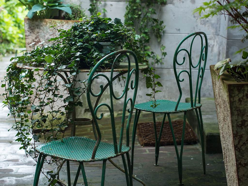 jardin-patio-terrasse-romantique-honfleur-chambres-hotes-calvados