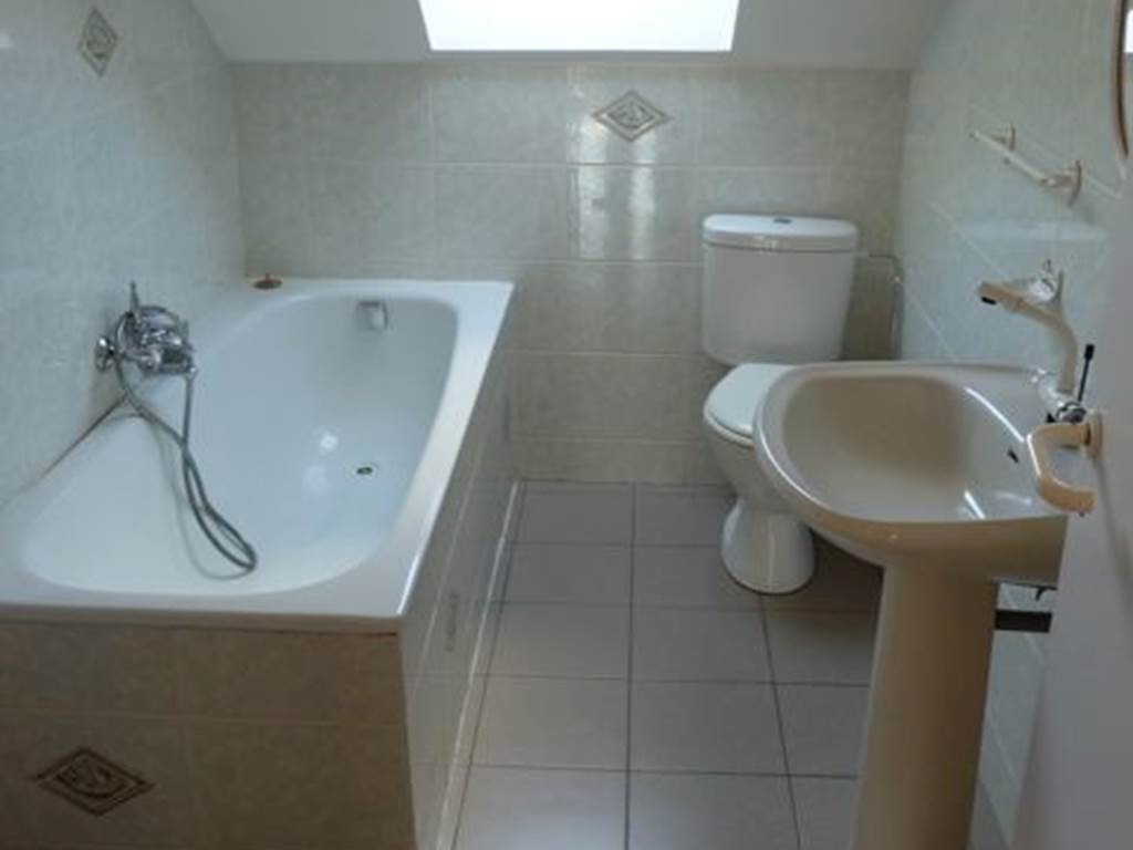 3.3. Deuxième étage - SDB-WC