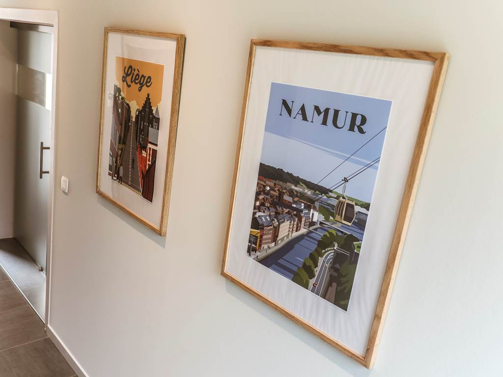 Gi^te Maud Neuprez. 10-25 BOOKING HD-100