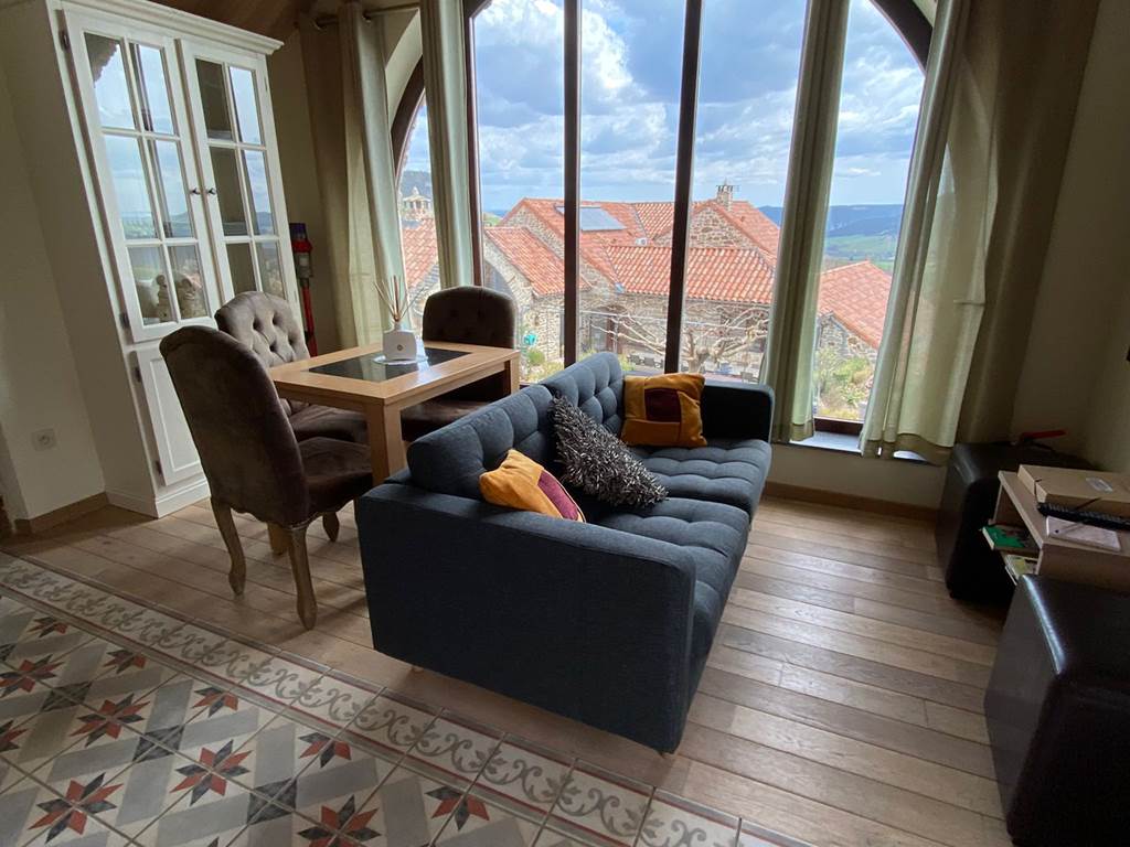 salon et  salle à manger gîte Antarès