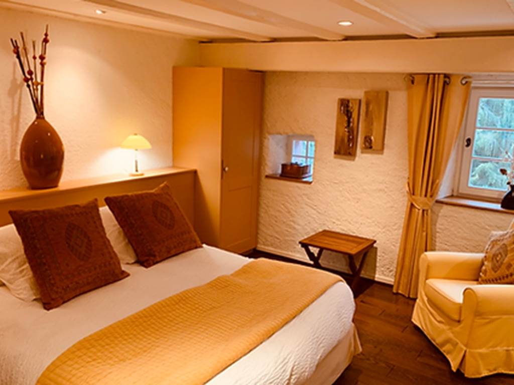 La haute-grange-chambre-cerisier
