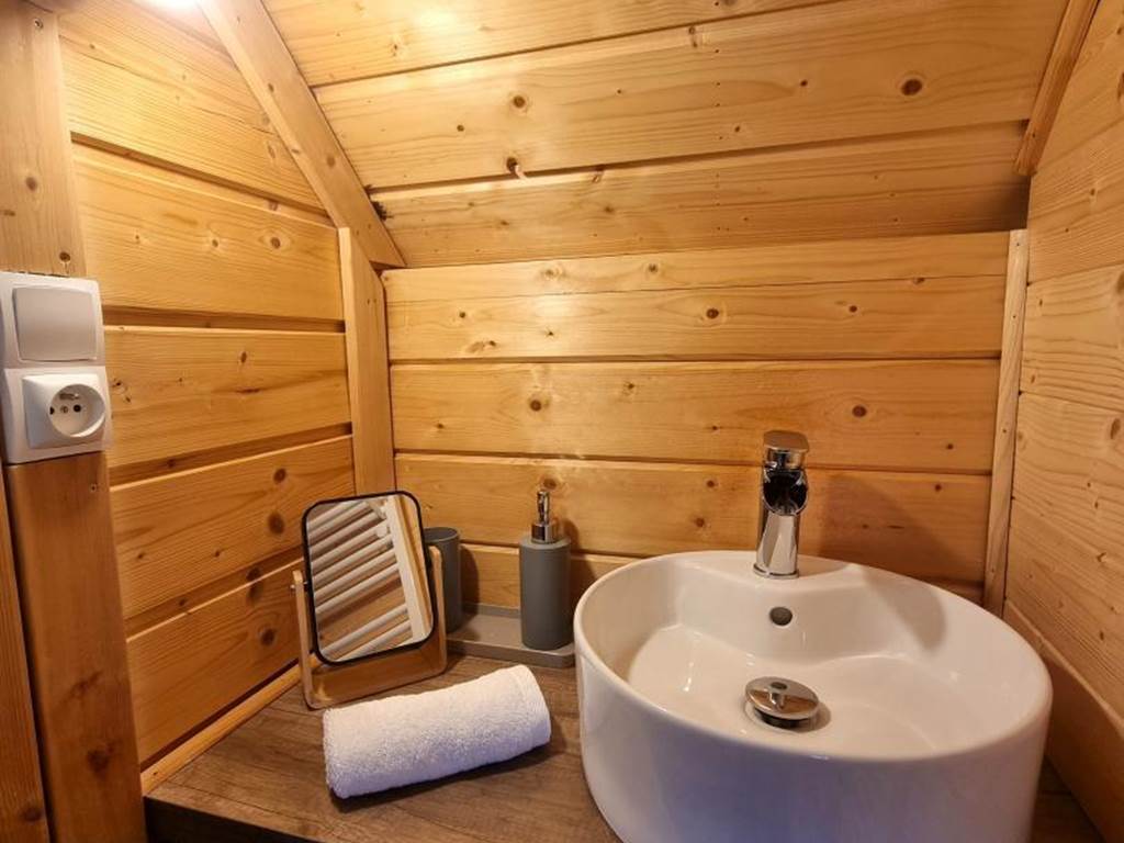 Cabane insolite avec confort et wifi près de Roanne Loire