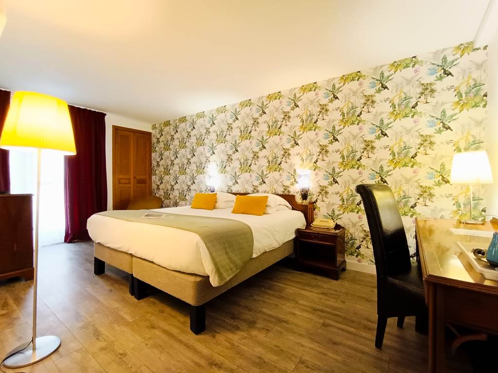 Chambre double avec petit balcon
