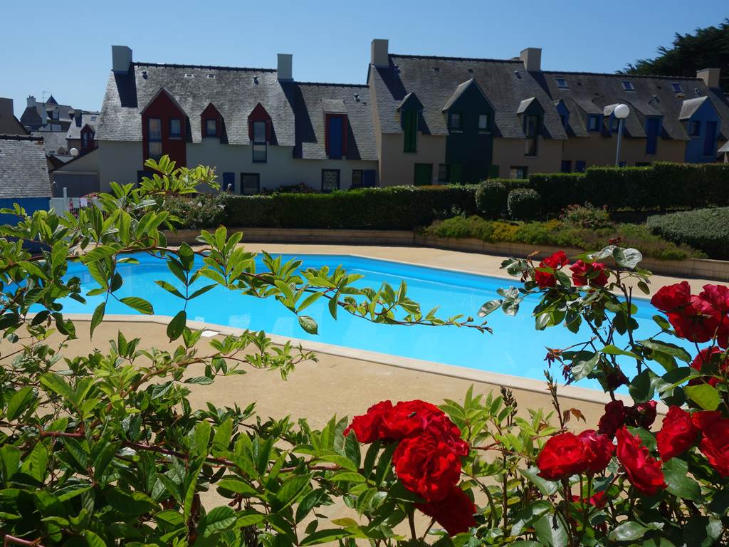 Domaine de la Varde - Piscine (ouverte du 15 juin au 15 septembre).