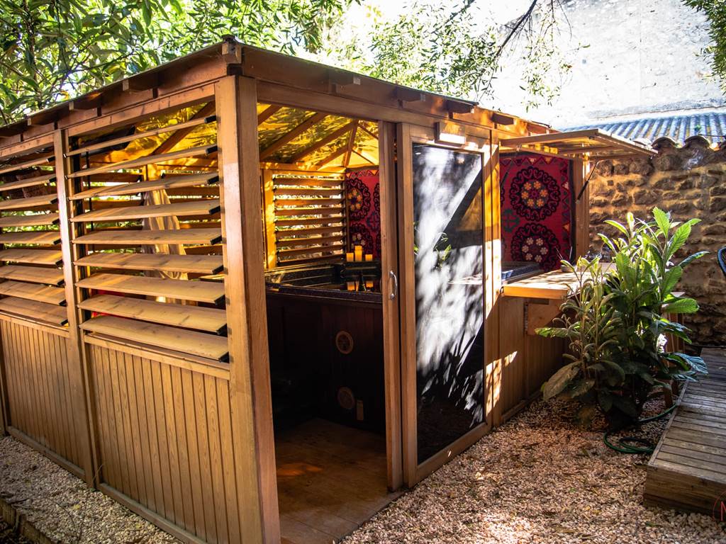 la Cabane du Jacuzzi