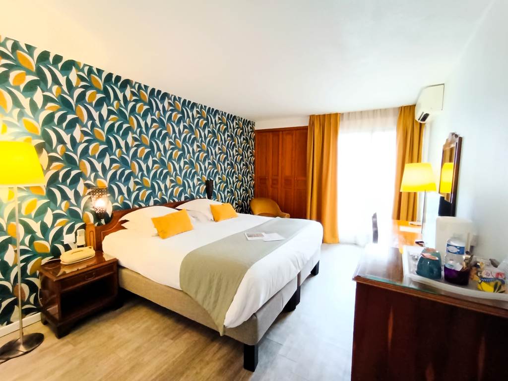 Chambre double avec terrasse