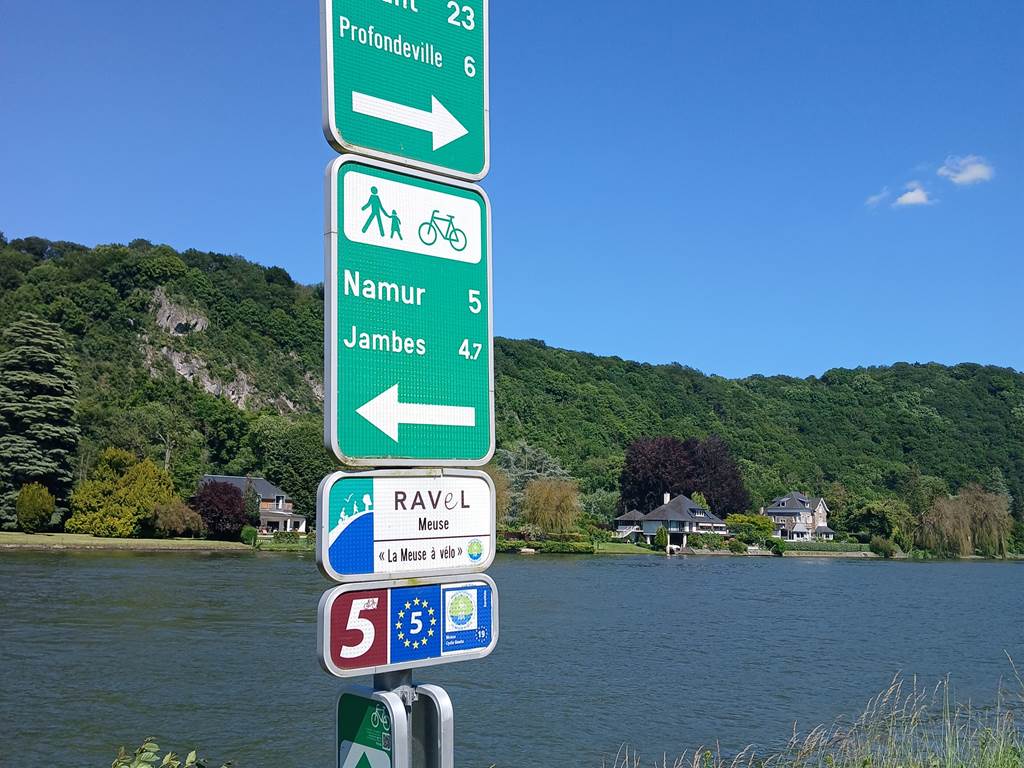 promenade à pied ou en vélo sur le Ravel
