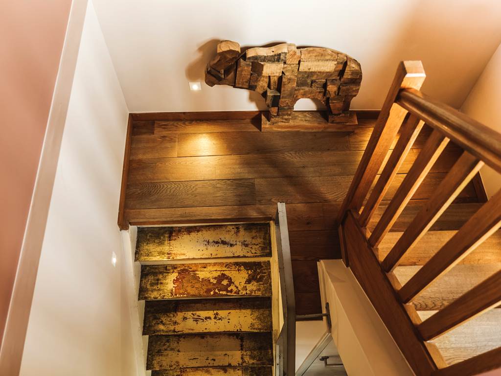 Gi^te Maud Neuprez. EXTERIEUR BOOKING HD-31