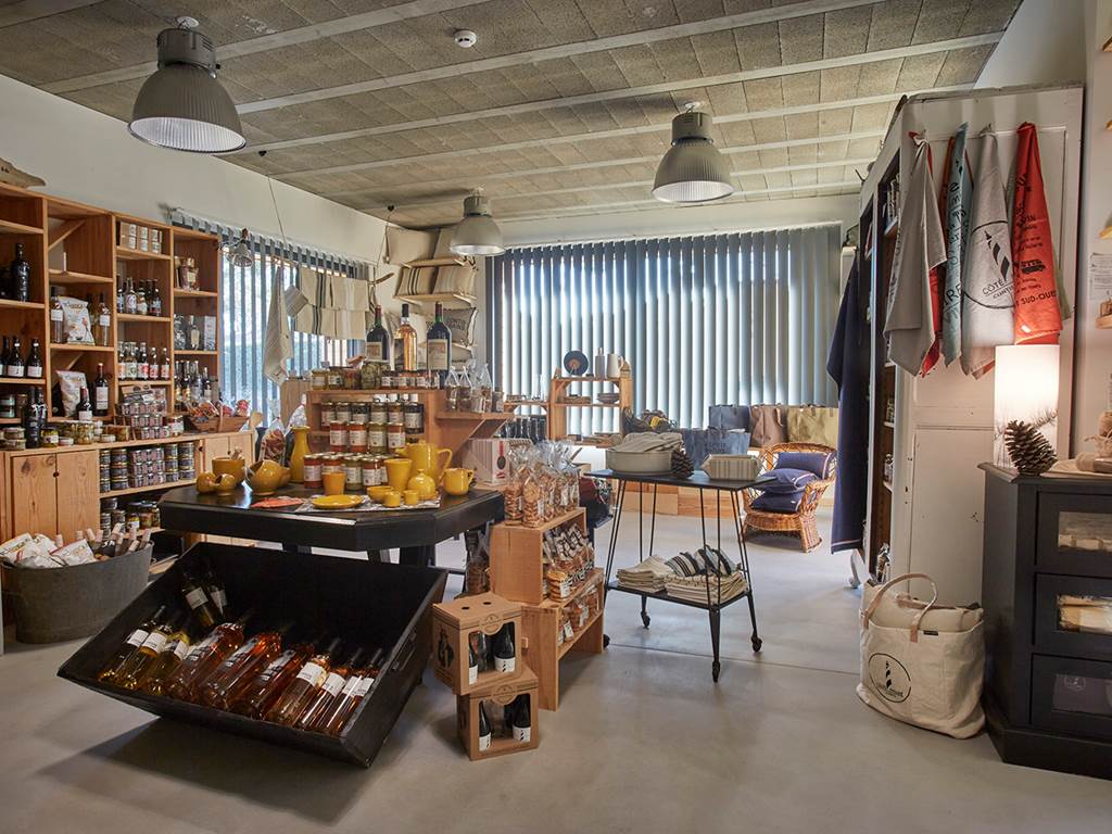 la boutique Côté Phare vous propose une sélection de produits régionaux, et une belle sélection pour offrir des cadeaux