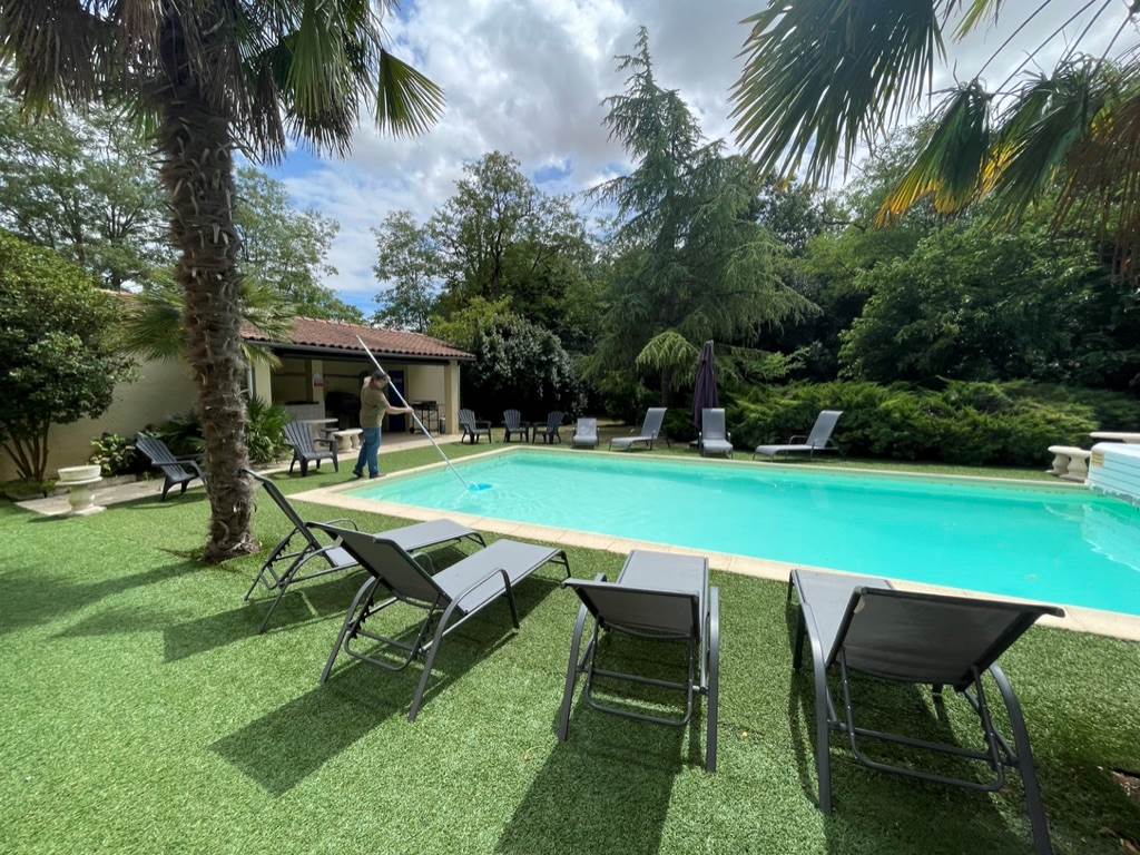 930A3493-270A-44C5-BFCF-330F0A7124C1_1_105_c