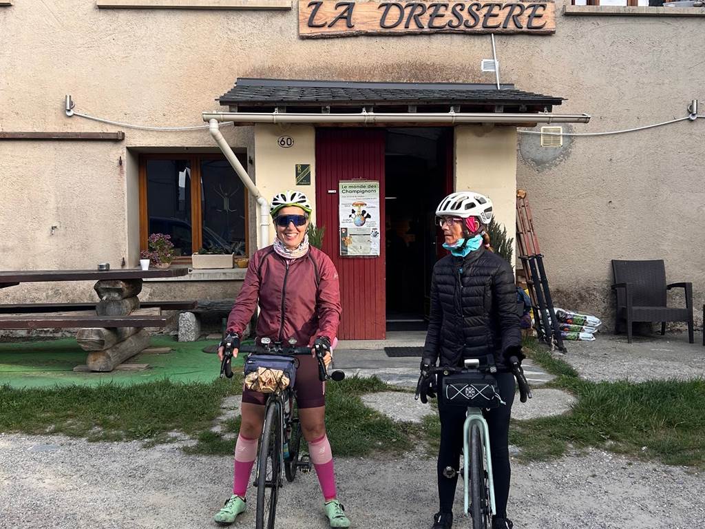 client velo montagne amis