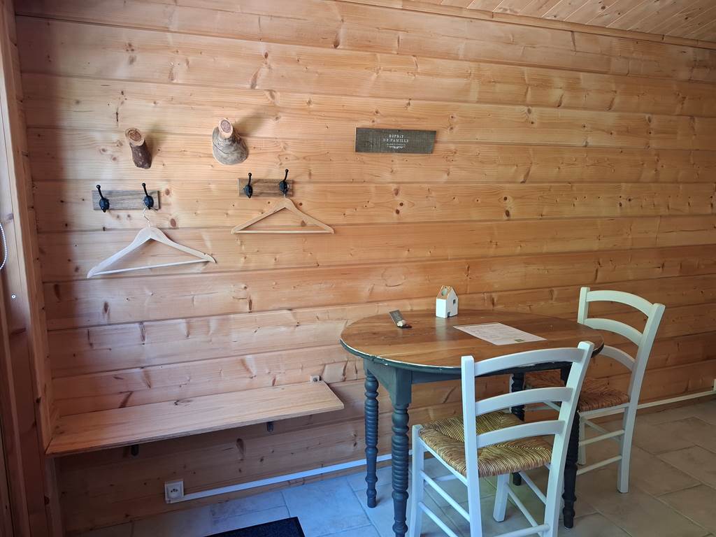 chalet-coinrepas-saint-jean-davelanne