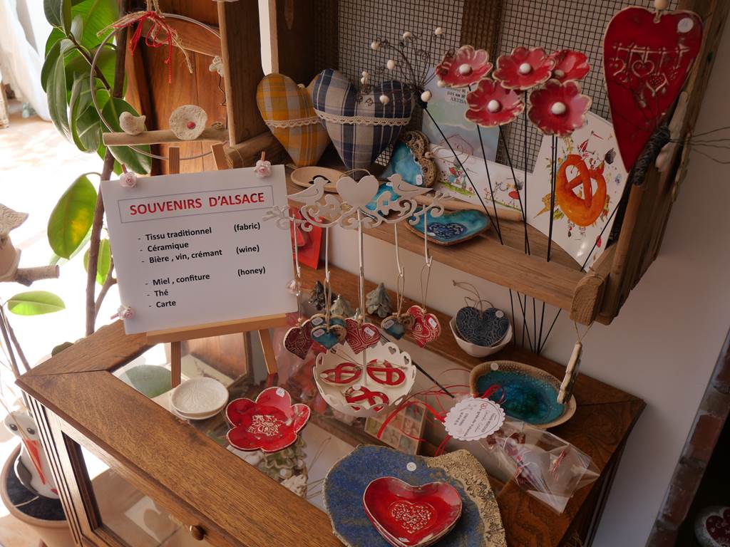 Cadeaux souvenirs : locaux, artisanaux, vins d'Alsace