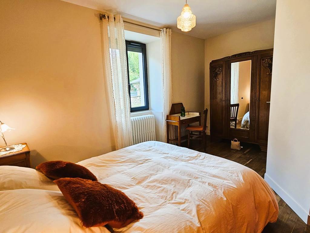 Gîte n°19G3131 "La Maroussie" – SALON LA TOUR