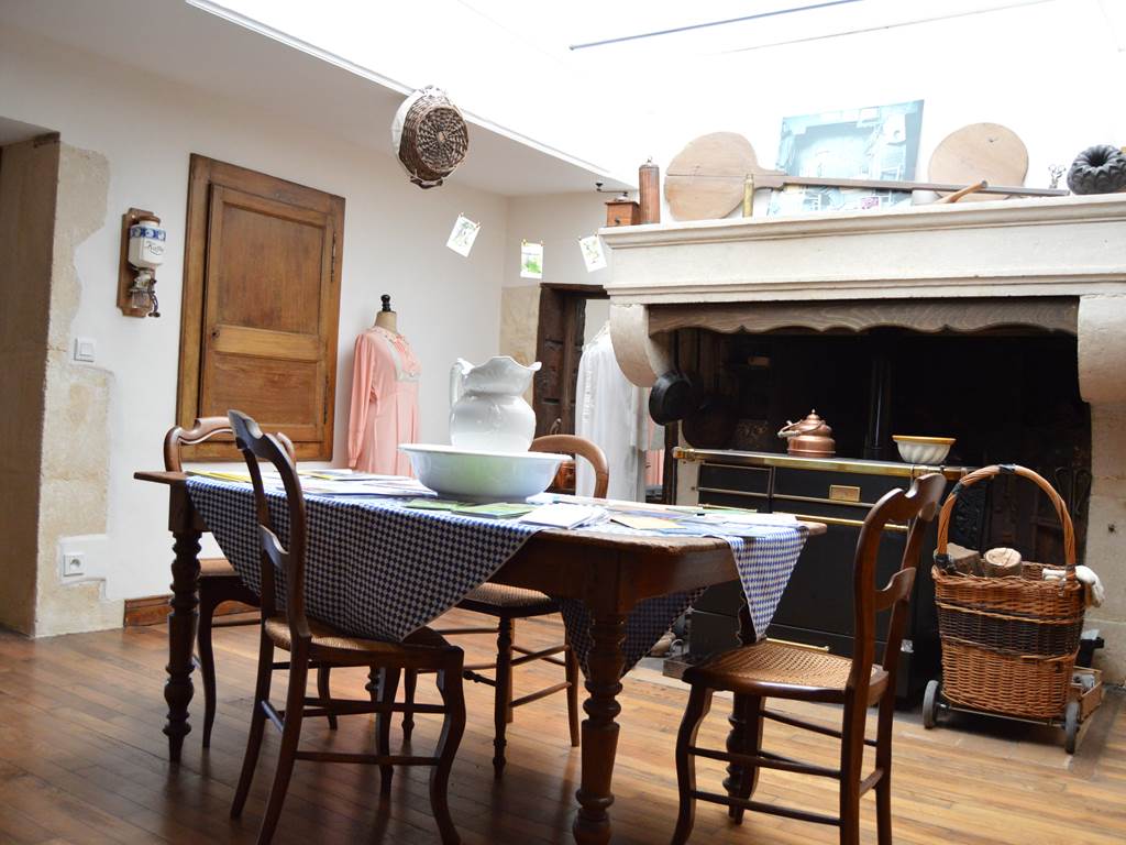 CUISINE D'ANTAN SOUS SA FLAMANDE LORRAINE