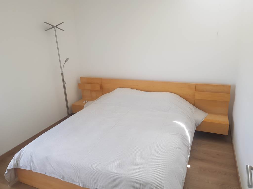 Chambre 1 : lit double queen-size