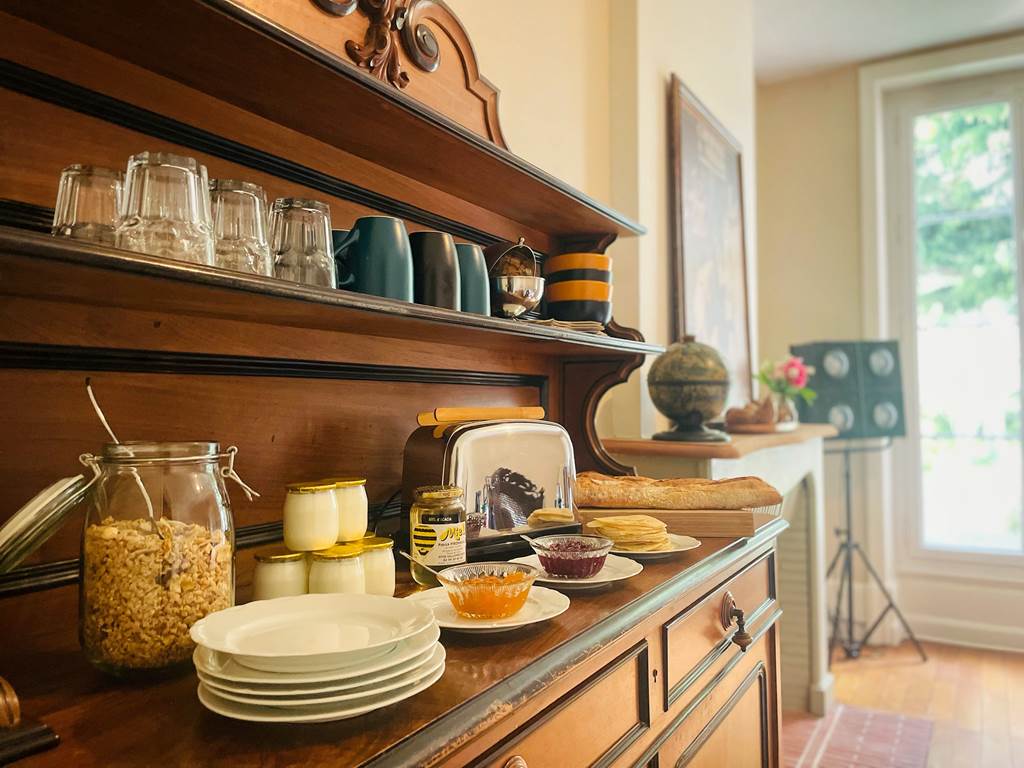LA MAISON VOYAGE - Buffet petit dejeuner continental