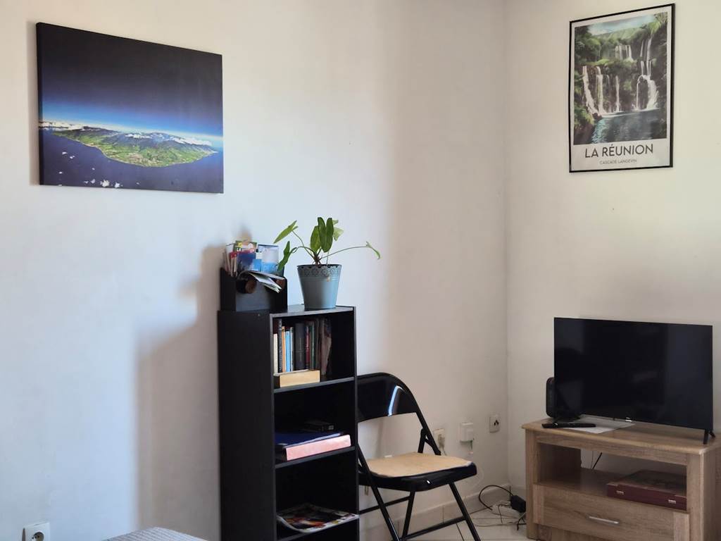 T2 Escale Sudiste, séjour, ventilateur plafond