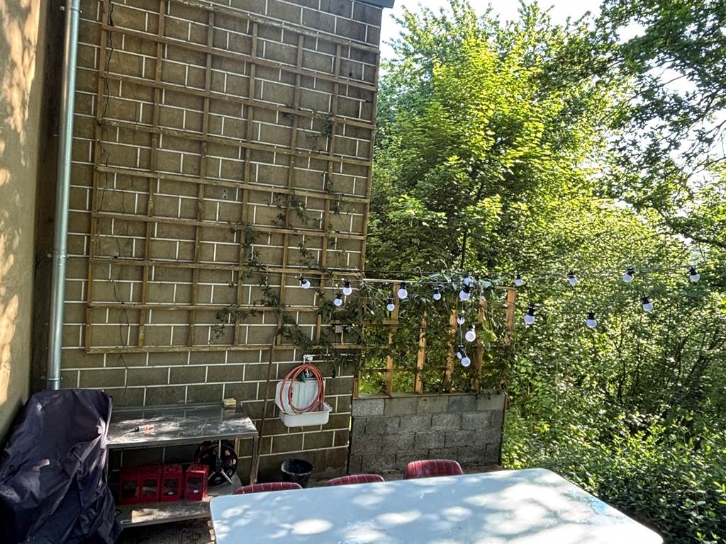 La terrasse, toujours aérée et ... à l'ombre