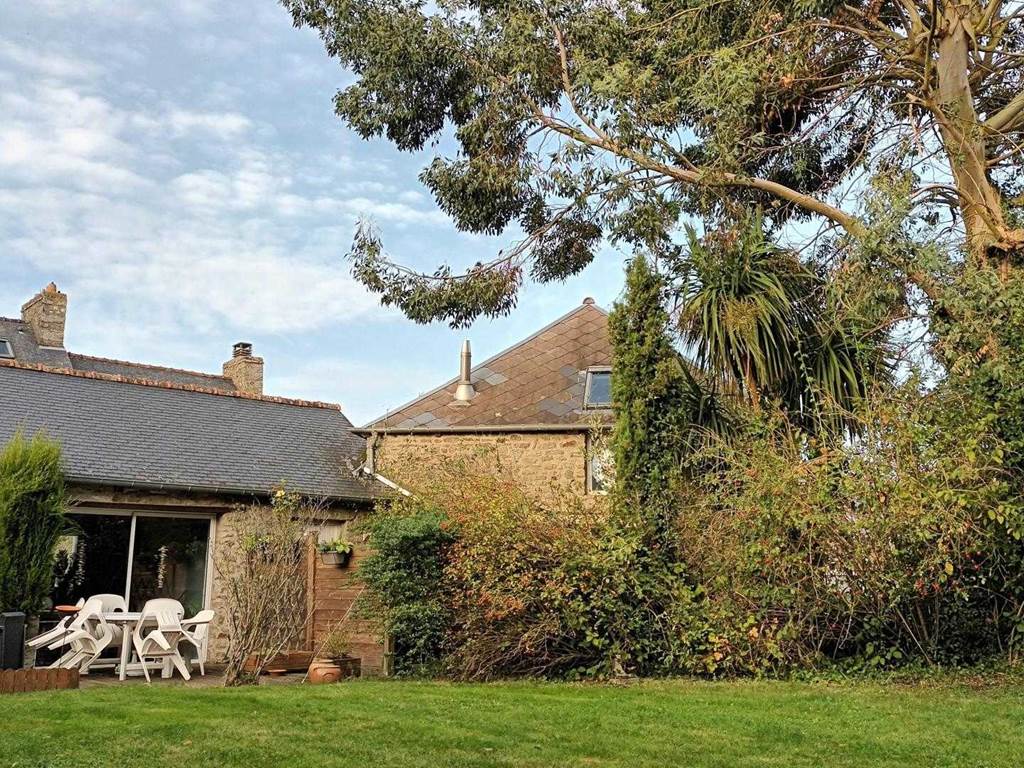 Chambre d'hôtes n°22G320896 "Le Clos des Hortensias" – PLEMY