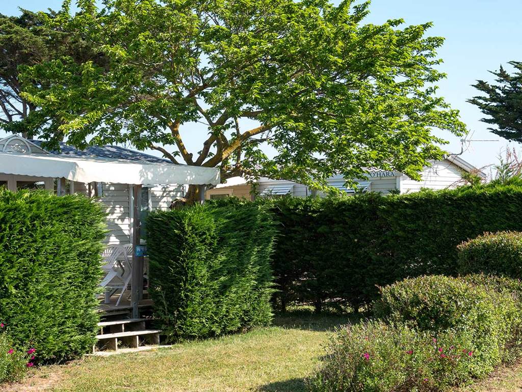 Mobil-home à l'abri des regards