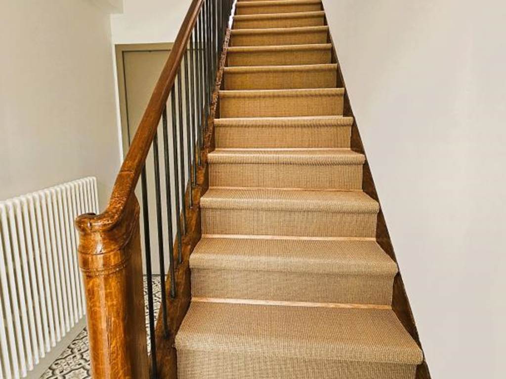 Gîte n°19G3131 "La Maroussie" – SALON LA TOUR