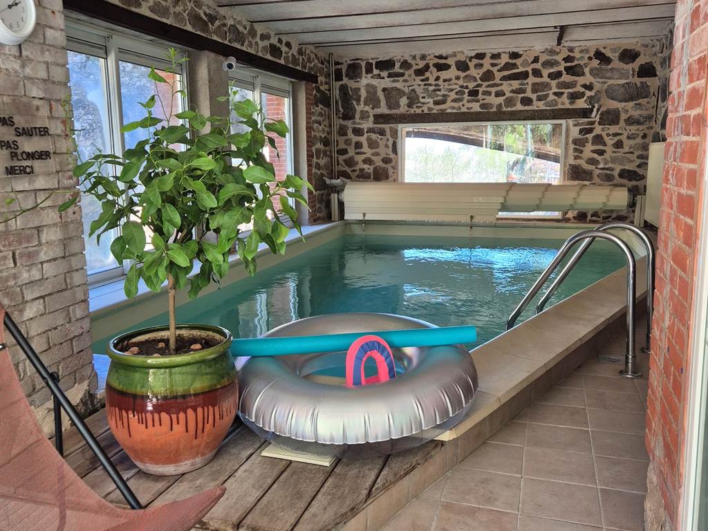piscine intérieure