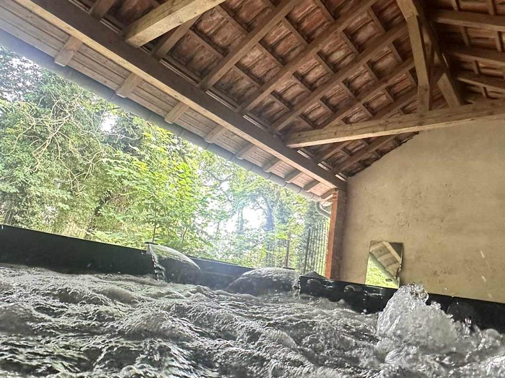 spa-jacuzzi-luxe-bien-être-détente-vue-domaine-haut-ghor-lorraine-moselle-sud