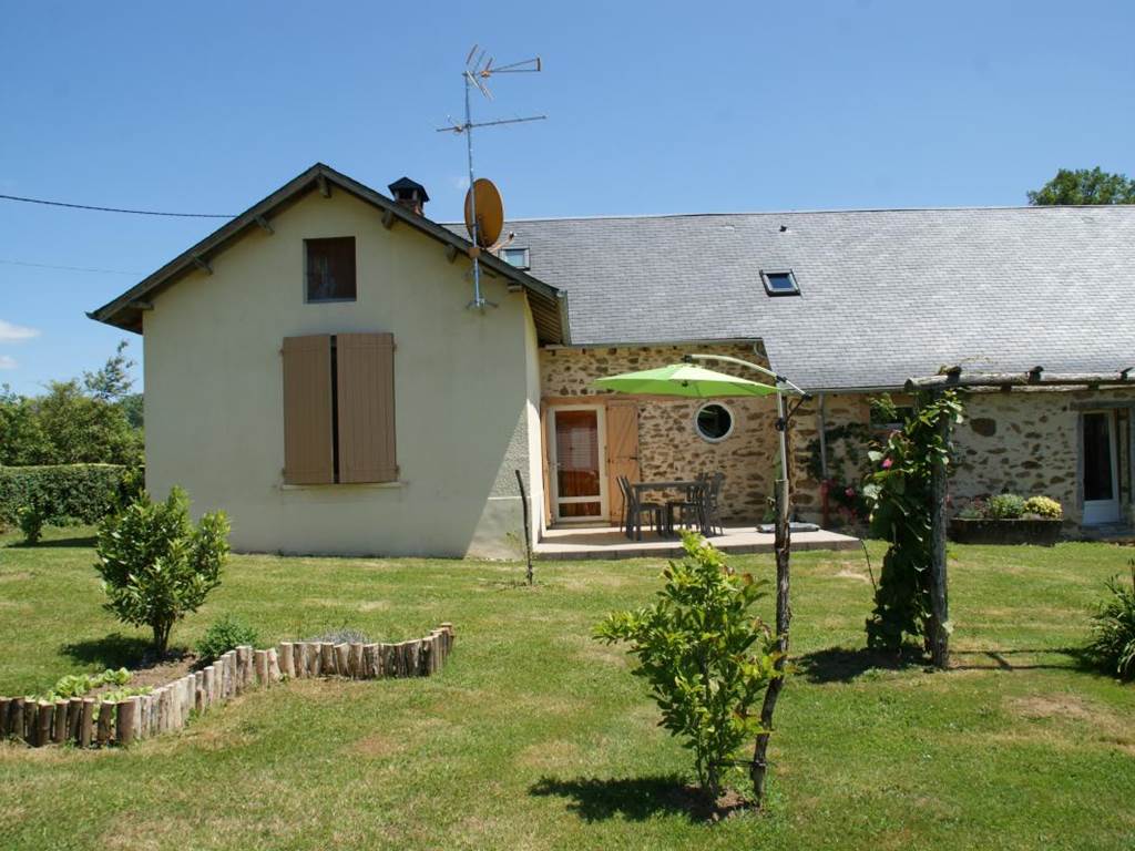 Gîte n°19G3052 "Pierrelise" – ESPARTIGNAC