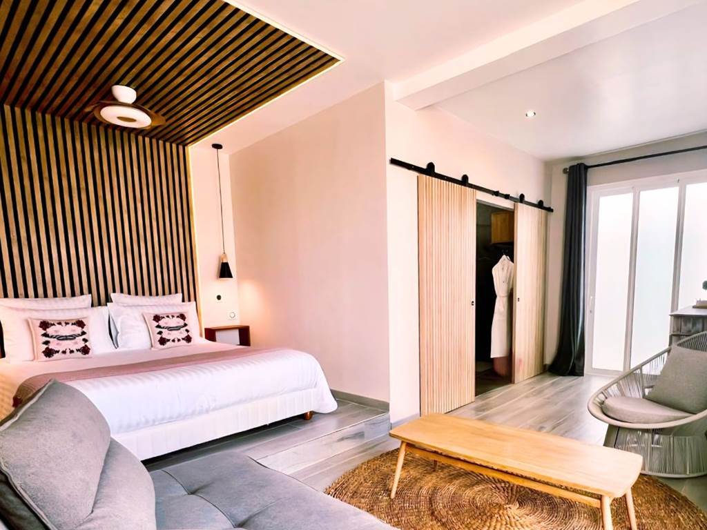 La Villa des Cannes Suite SARKARA 007