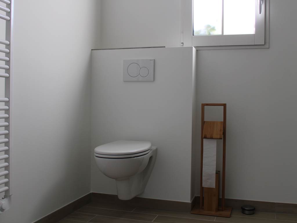 WC et Sèche serviette