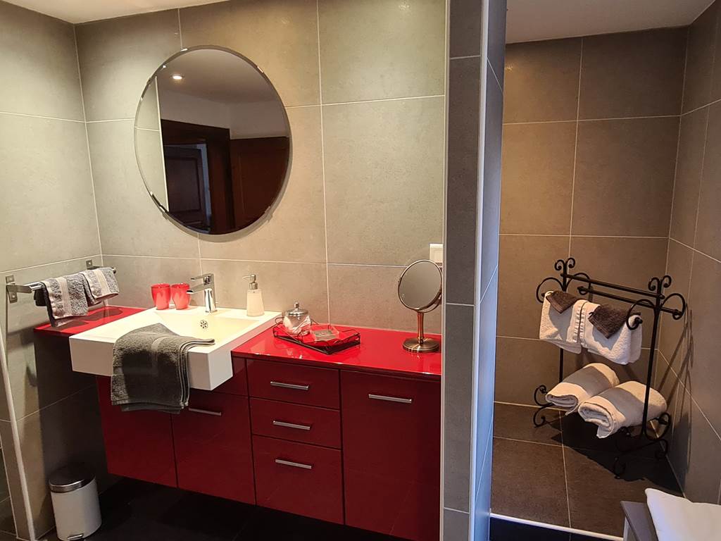 salle d'eau chambre Cannelle "le Châtaigier"