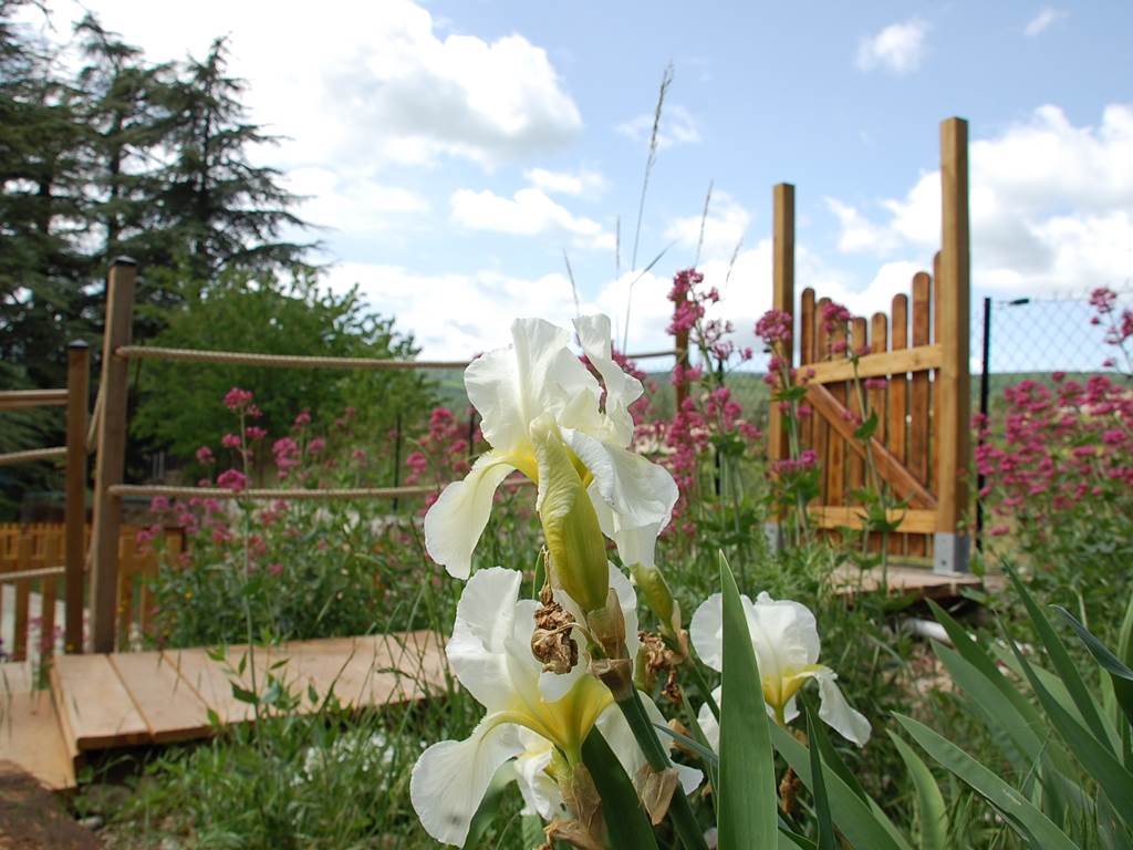 Entrée indépendante du Cellier des Amis