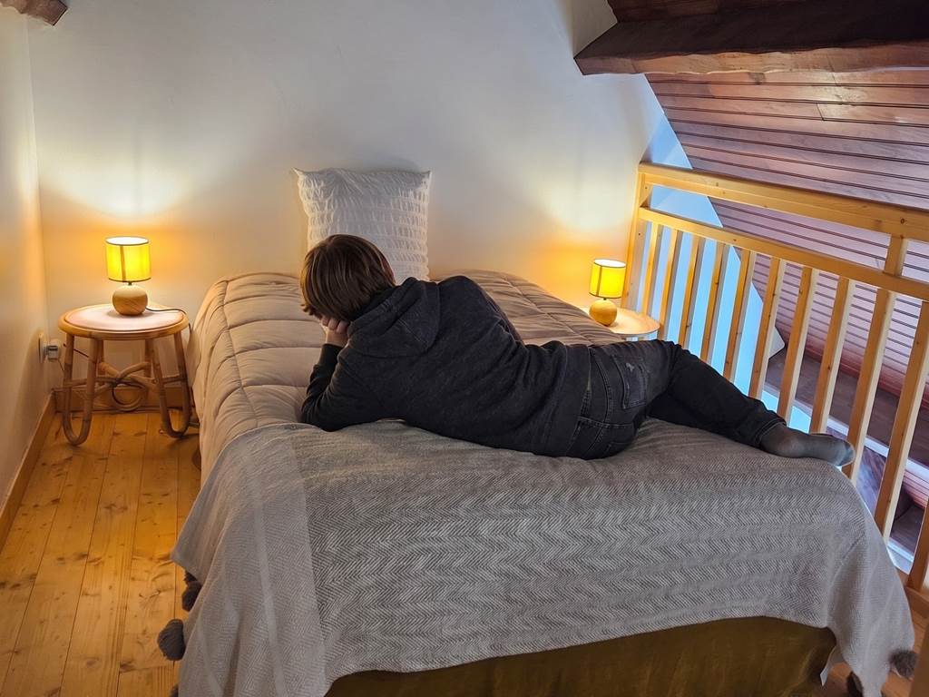 ado sur lit mezzanine