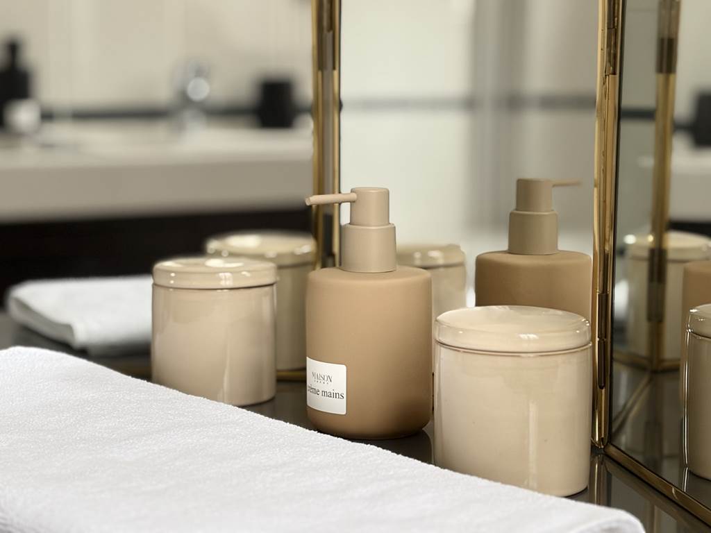 maison-jazey-amenities-salle-de-bain-luxe