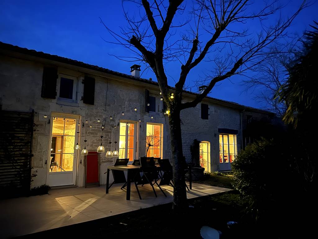Terrasse sud nuit_La Grande Cavalerie
