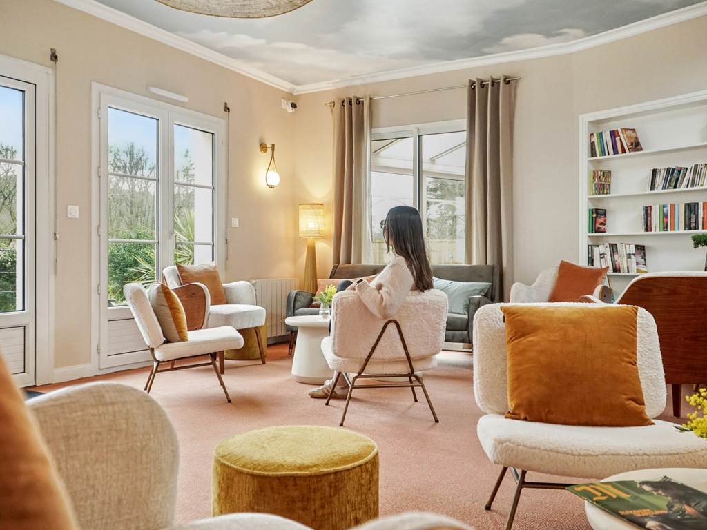 hotel-spa-arradon-espace-detente-lumineux-golfe-du-morbihan