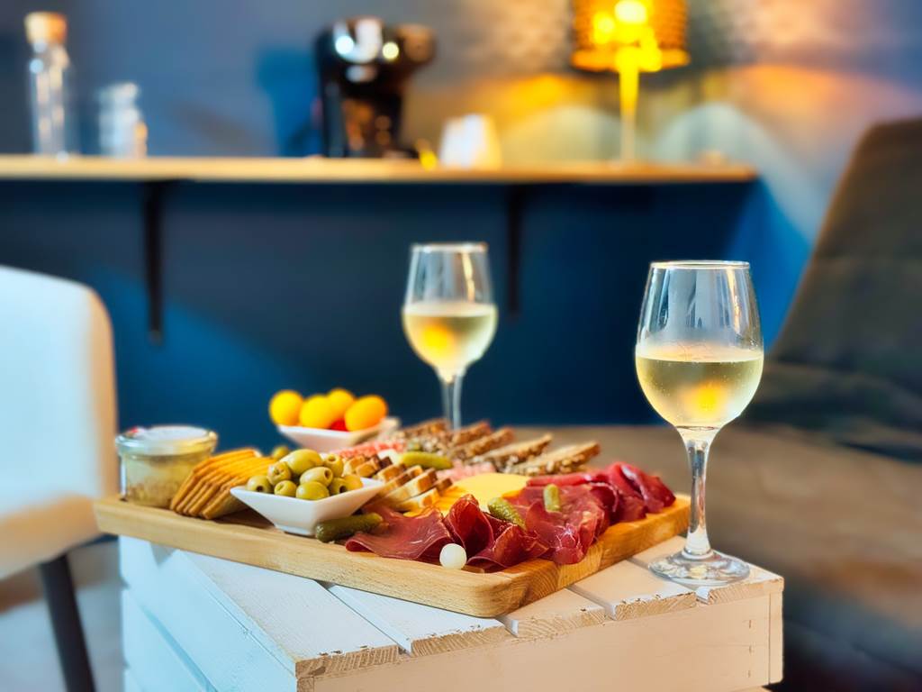 Apéritif gourmand en duo dans spa privatif – Spa Le Magnolia