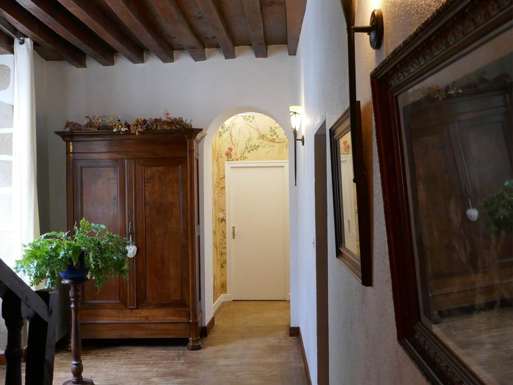 palier à l'étage, accés aux chambres